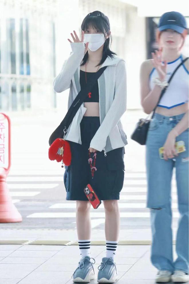 琦加入阿迪上身「蛇年」新品！AG旗舰厅登录首页官宣！宋雨(图2)