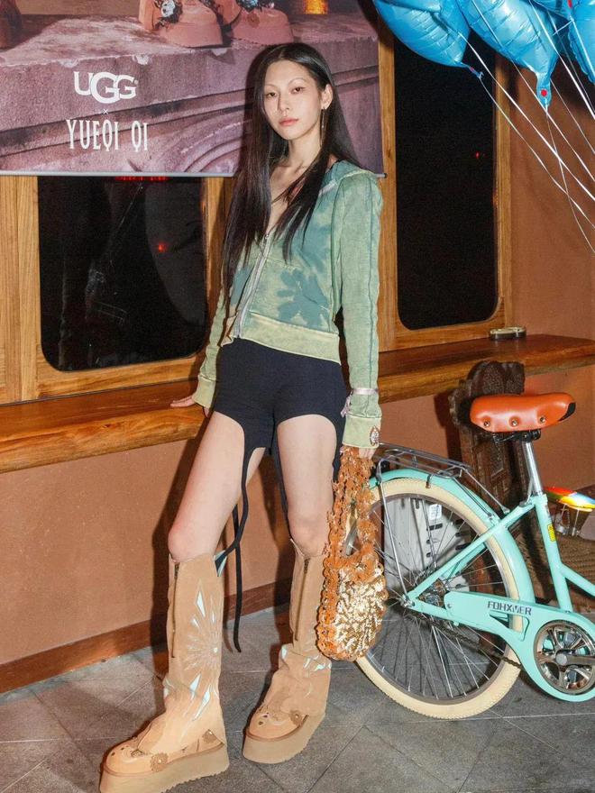 526秋冬时尚休闲女鞋单品趋势预测AG旗舰厅网站入口赋能自然--2(图2)