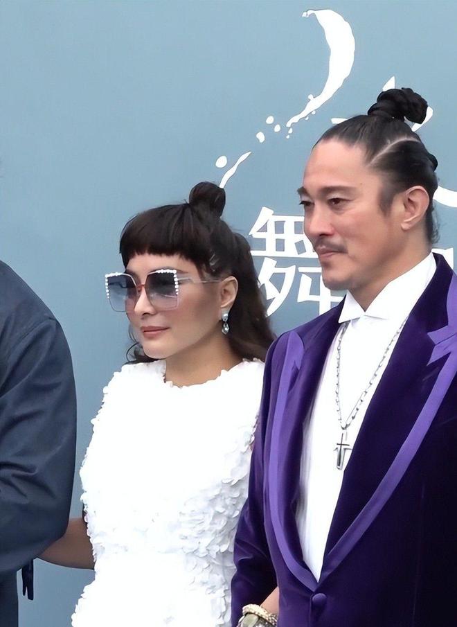 实:刘嘉玲脸垮了舒淇又嫩了胡杏儿赢麻AG旗舰厅app澳门水舞间镜头好真(图9) 实:刘嘉玲脸垮了舒淇又嫩了胡杏儿赢麻AG旗舰厅app澳门水舞间镜头好真(图9)